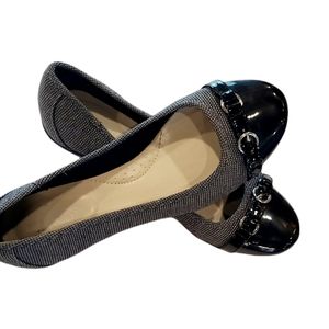 Sole sensibility shoes size 8.5